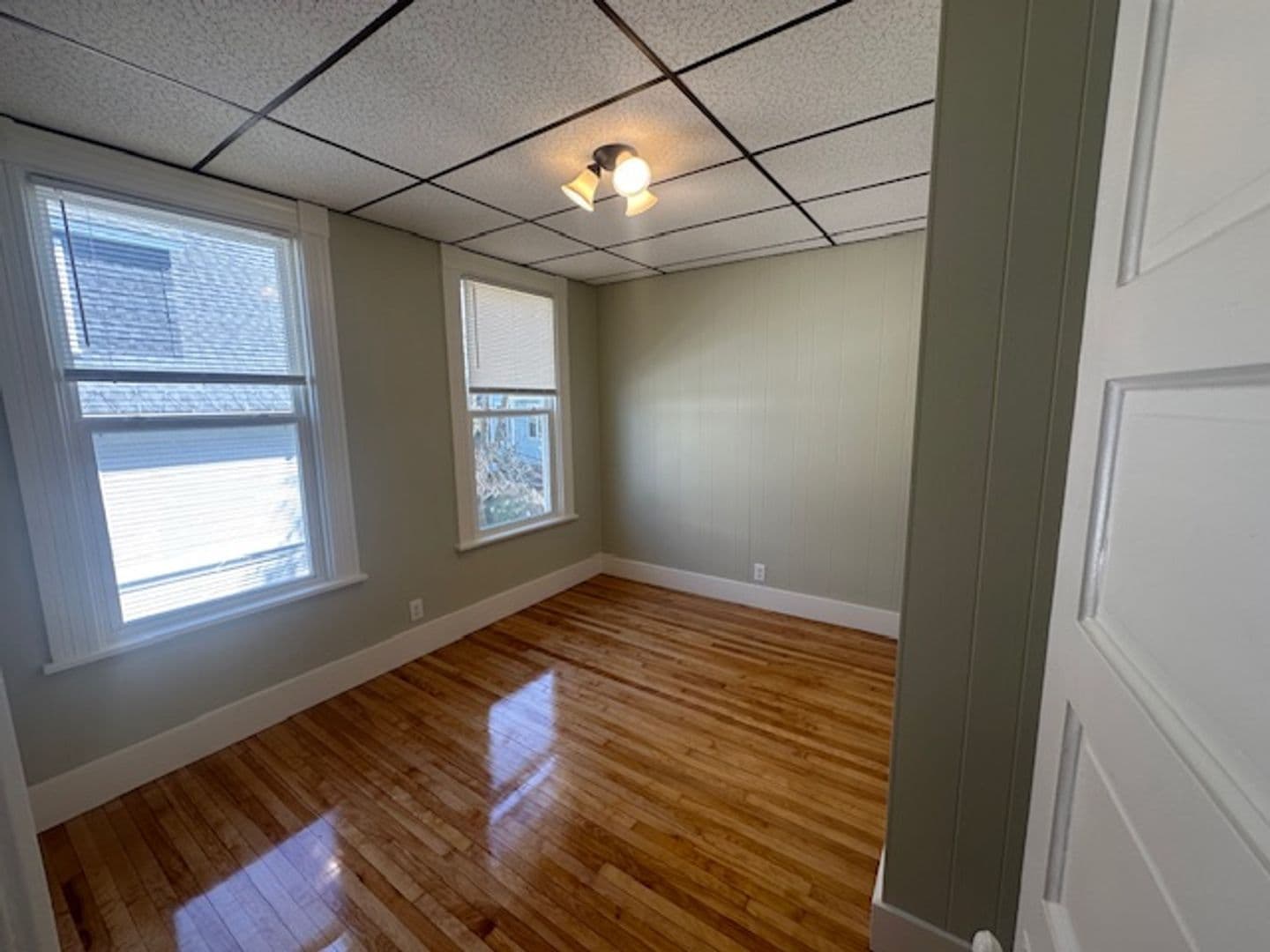 Worcester Apartment: 4 Hillside Street