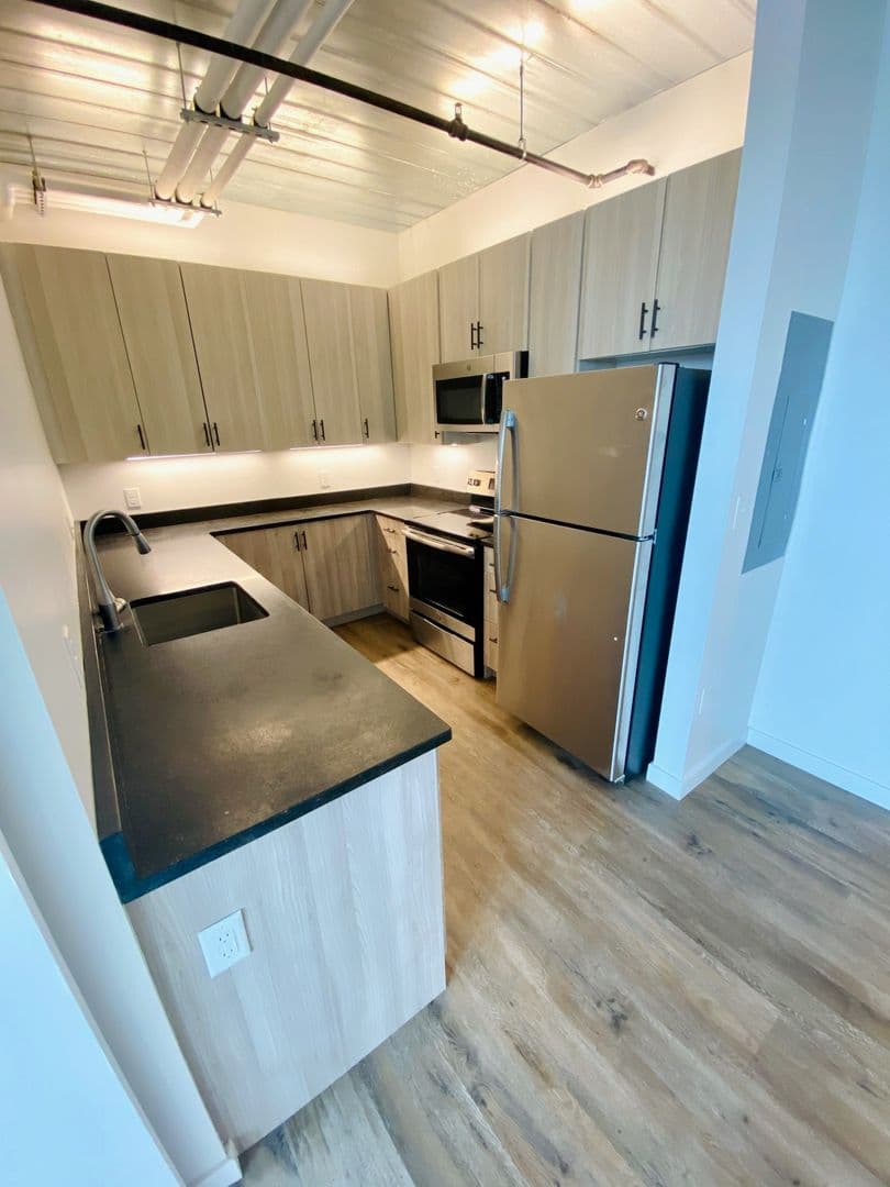 Worcester Apartment: 150 Green Street
