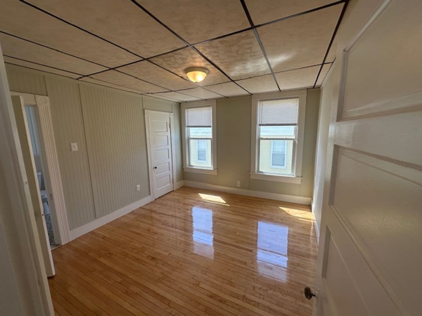 Worcester Apartment: 4 Hillside Street