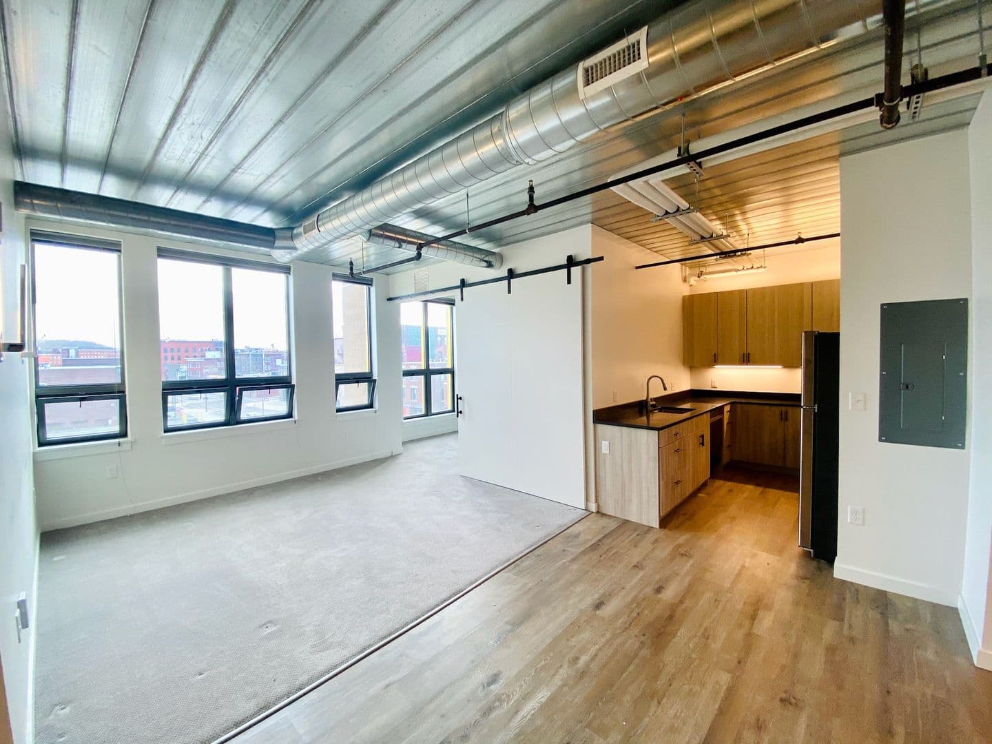 Worcester Apartment: 150 Green Street