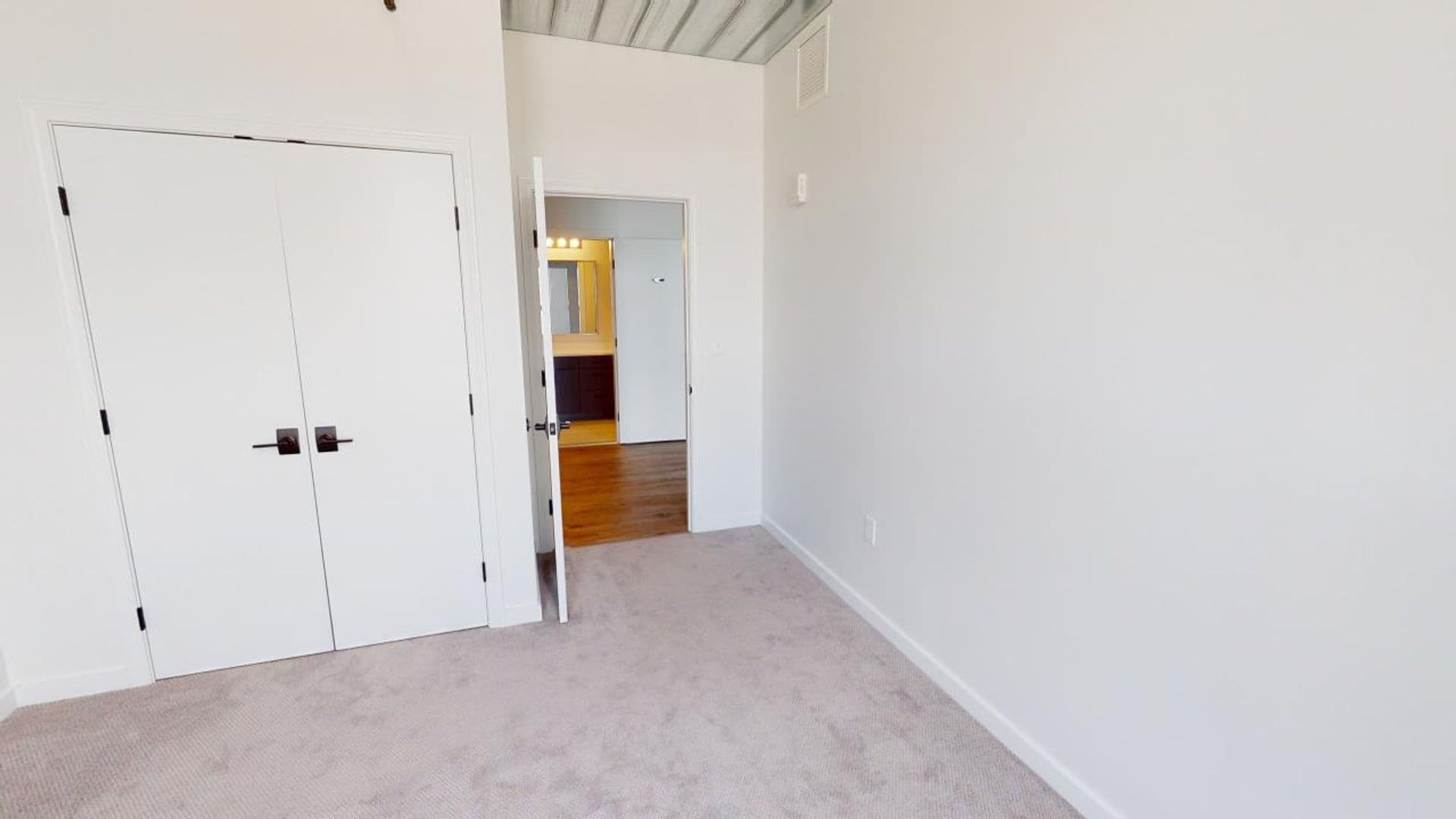Worcester Apartment: 150 Green Street