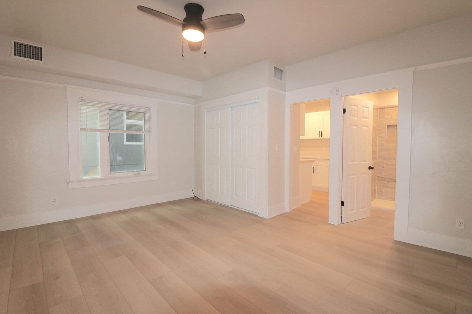 San Diego Apartment: 2142 Fifth Avenue