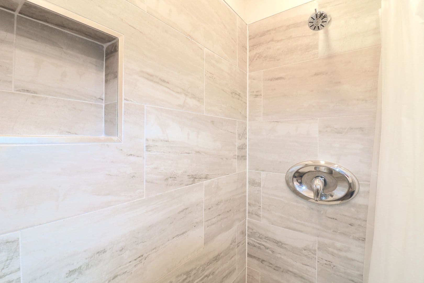 San Diego Apartment: 2142 Fifth Avenue