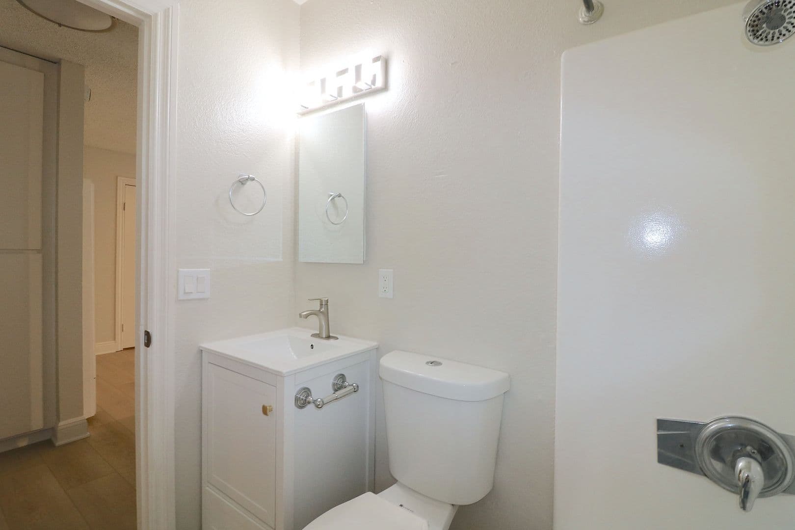 San Diego Apartment: 4333 Winona Avenue