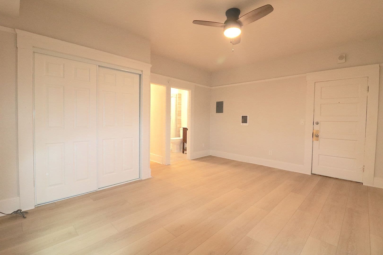 San Diego Apartment: 2142 Fifth Avenue