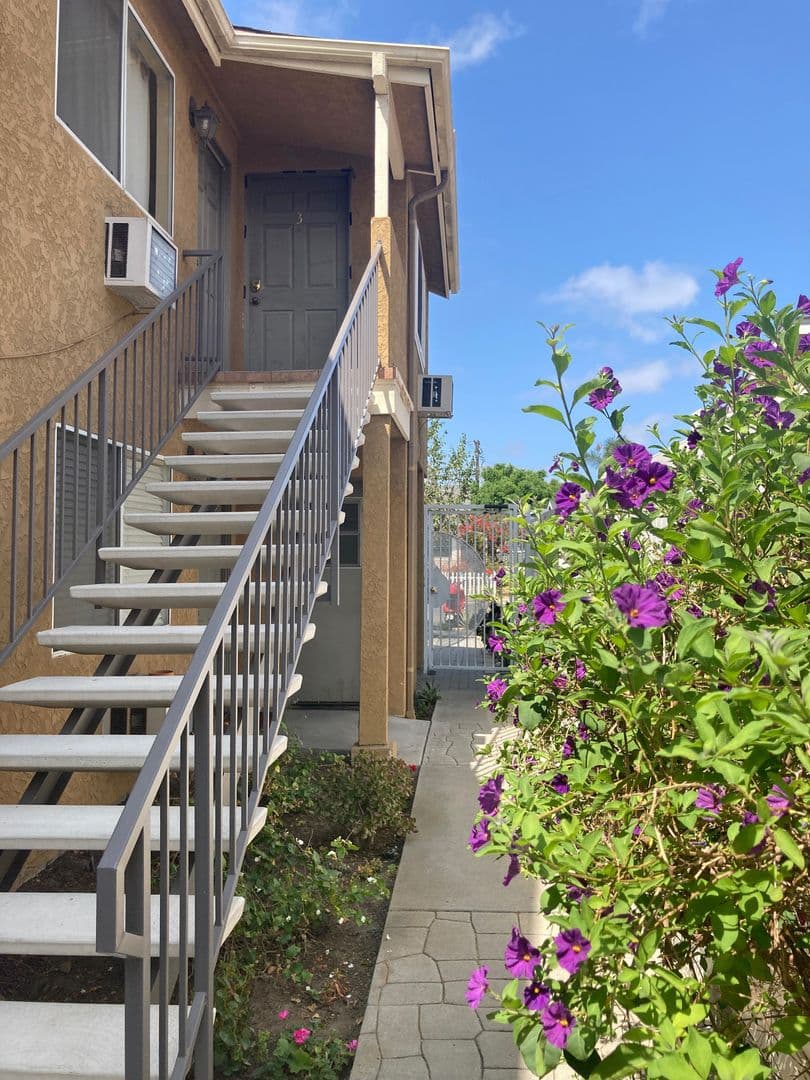 San Diego Condo: 4377 Wilson Avenue