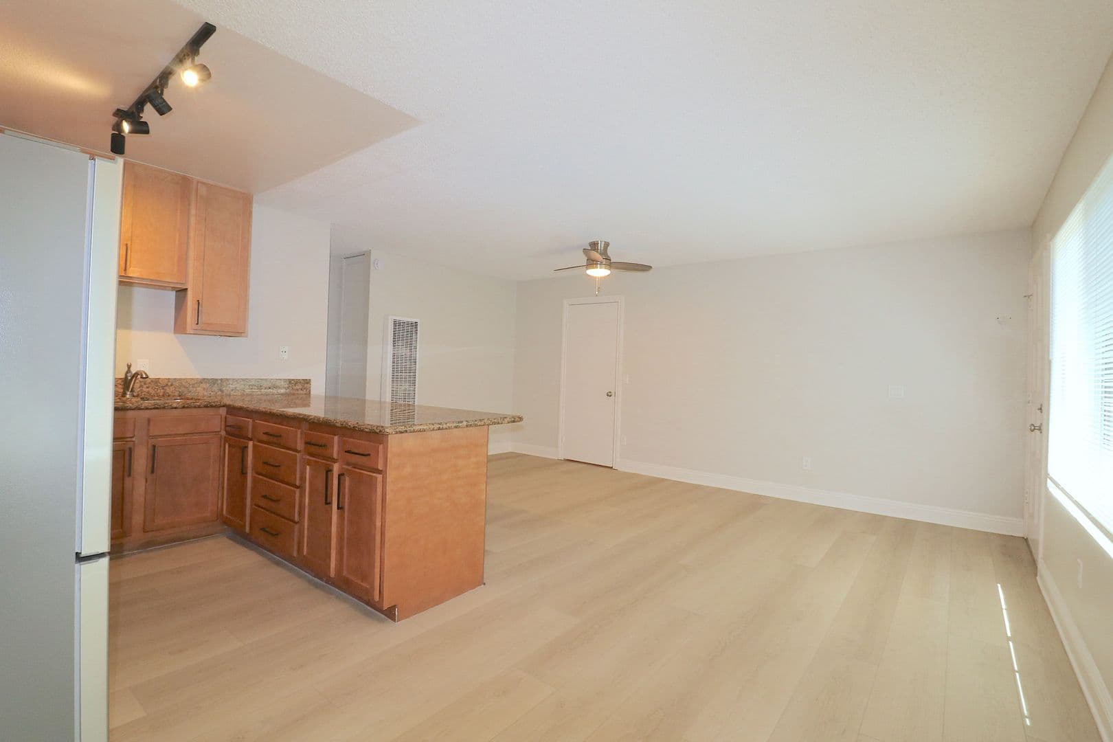 San Diego Apartment: 4333 Winona Avenue