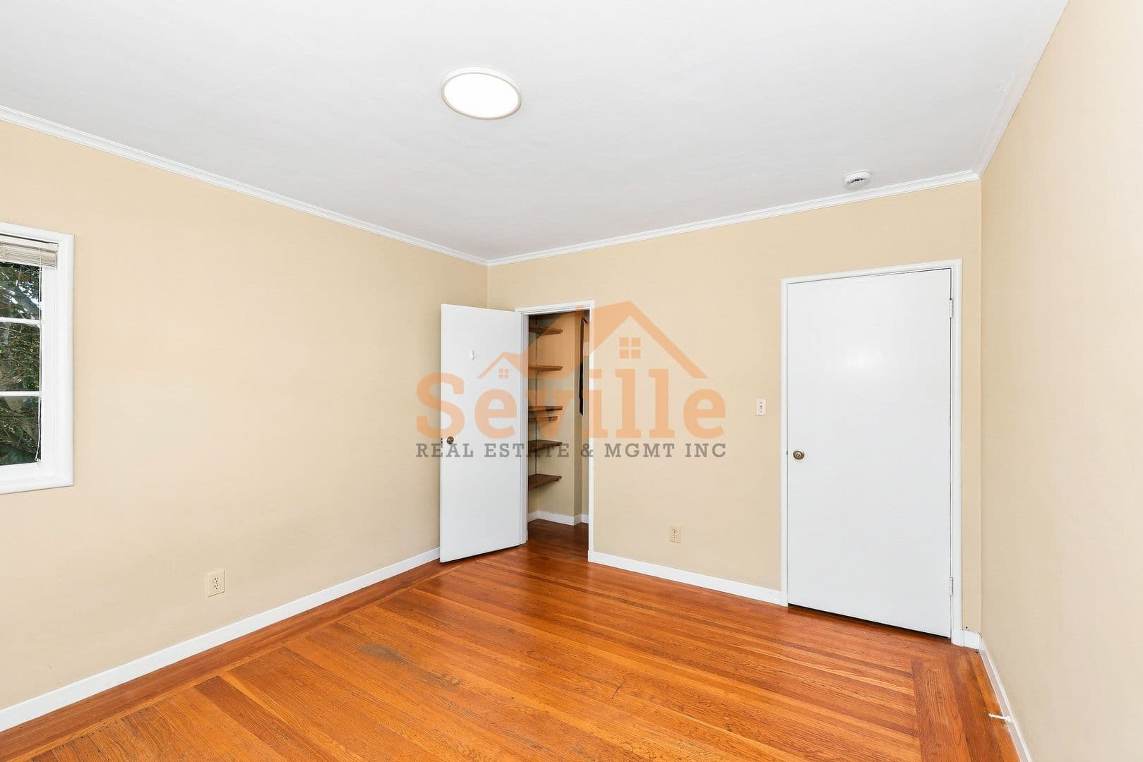 Berkeley Apartment: 1526 Arch Street