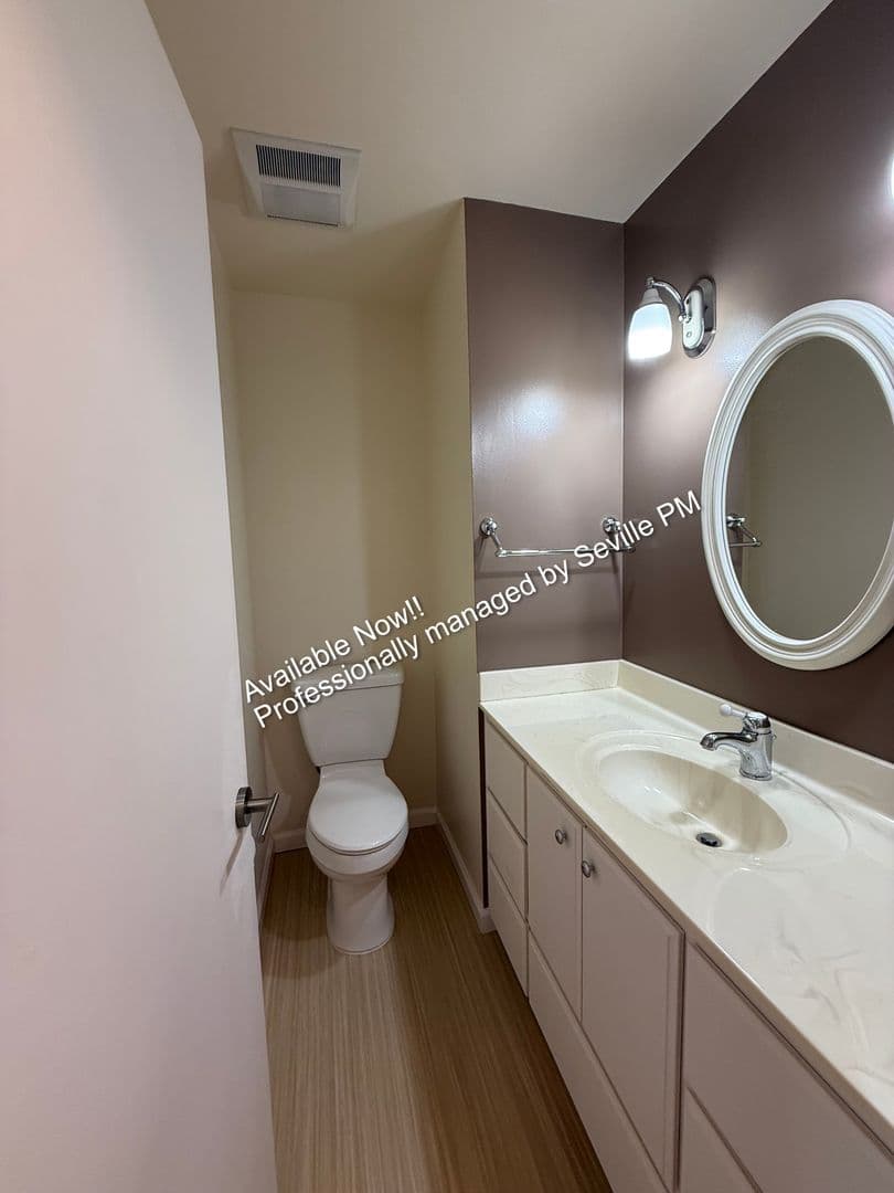 Alameda Townhome: 1175 Island Dr