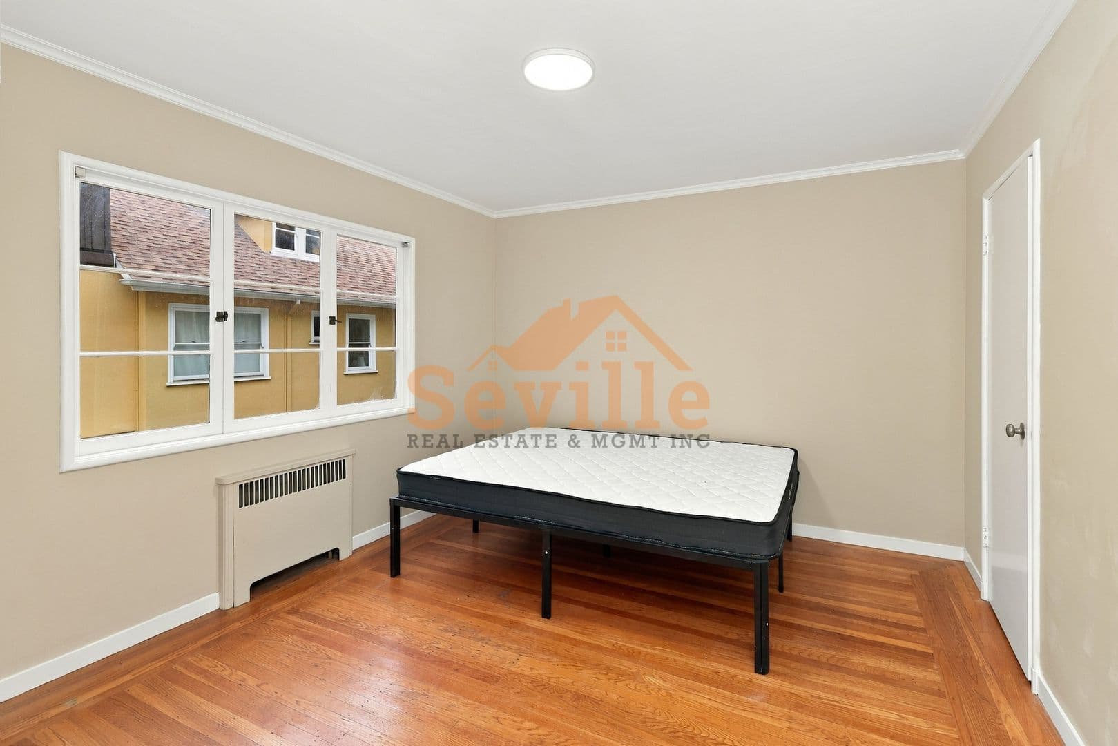 Berkeley Apartment: 1526 Arch Street