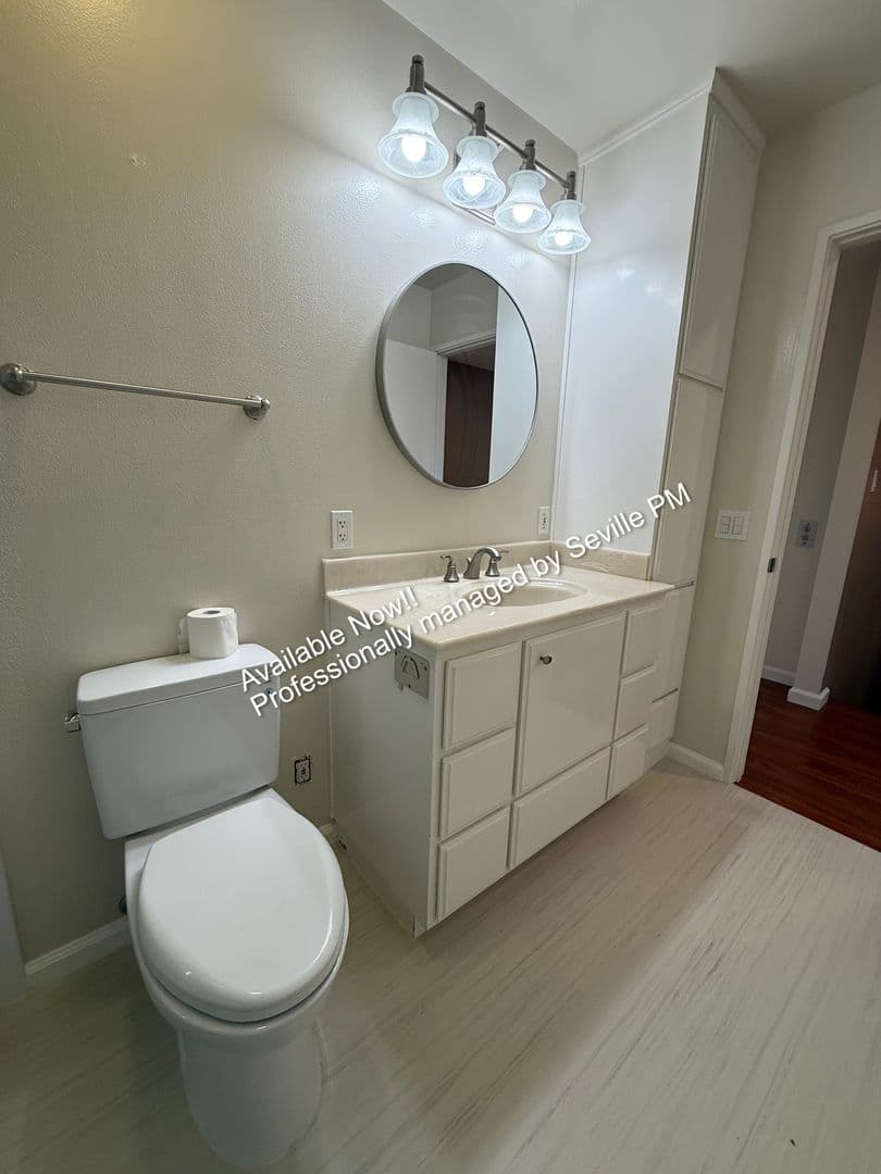 Alameda Townhome: 1175 Island Dr