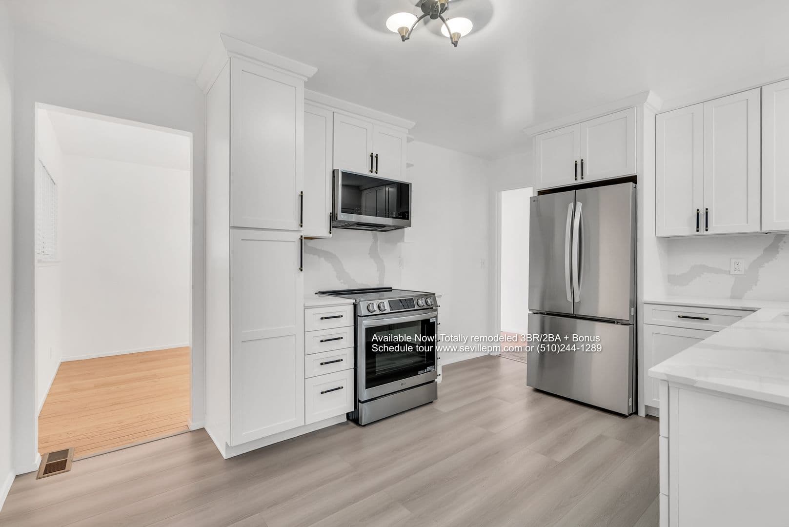 Oakland House: 5945 Girvin Dr