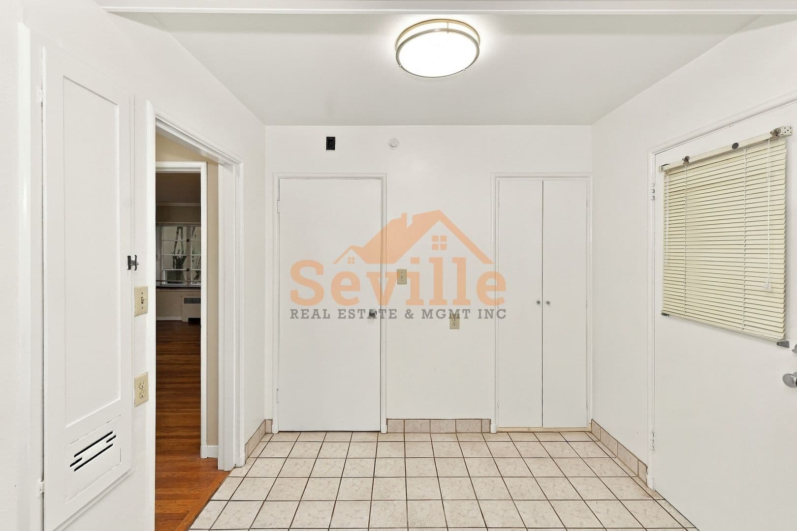 Berkeley Apartment: 1526 Arch Street