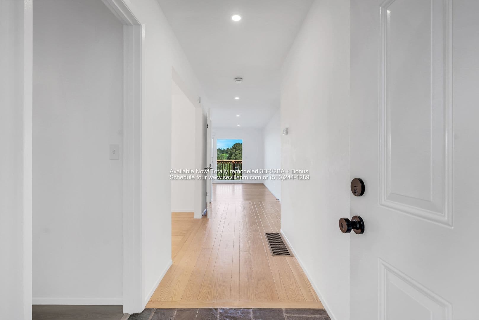 Oakland House: 5945 Girvin Dr