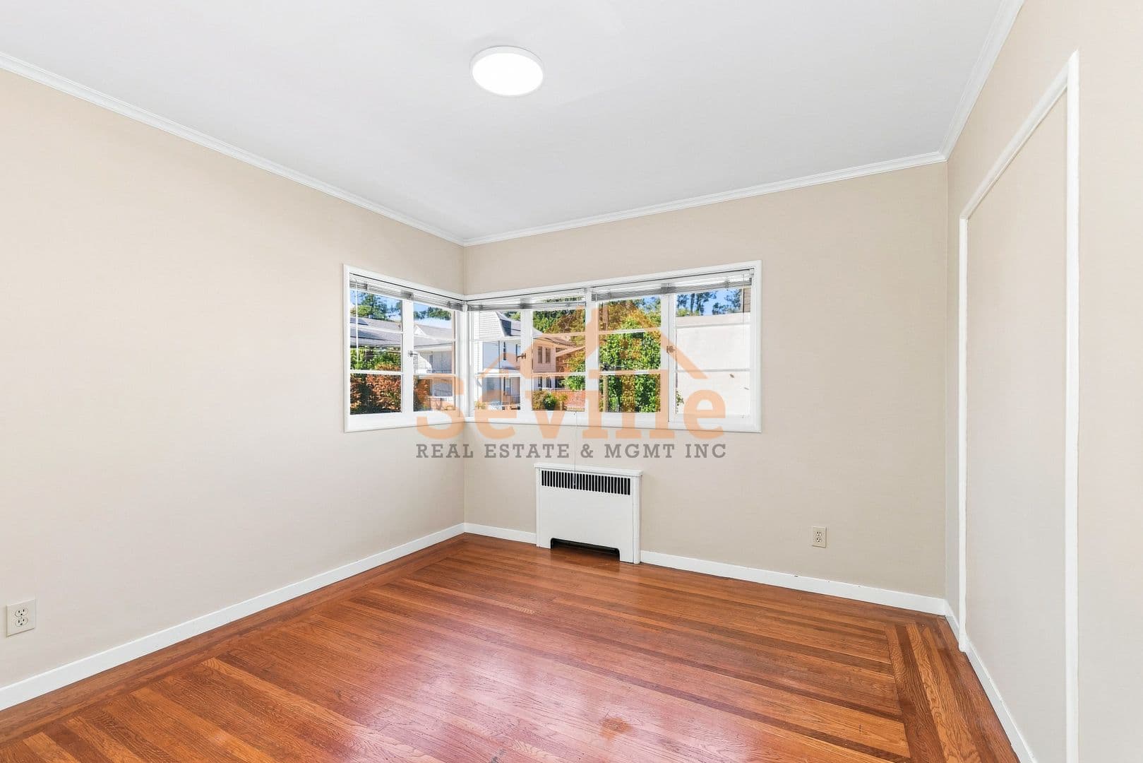Berkeley Apartment: 1526 Arch Street
