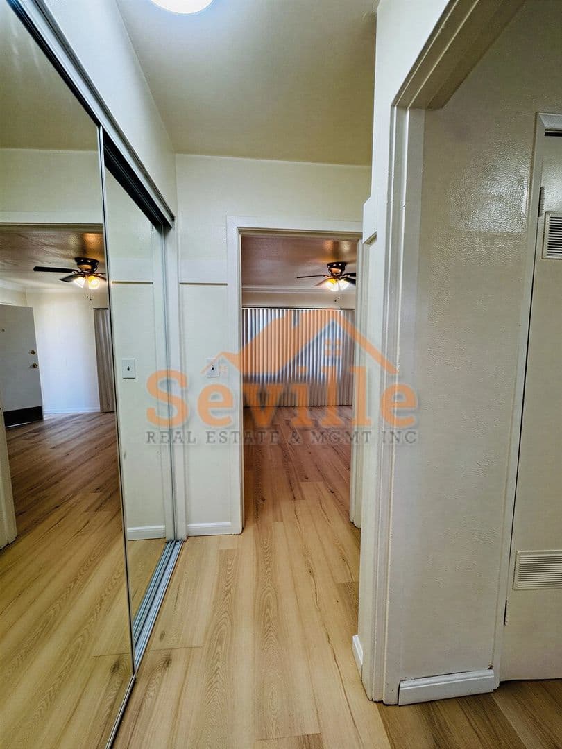 Oakland Apartment: 1808 Chestnut St