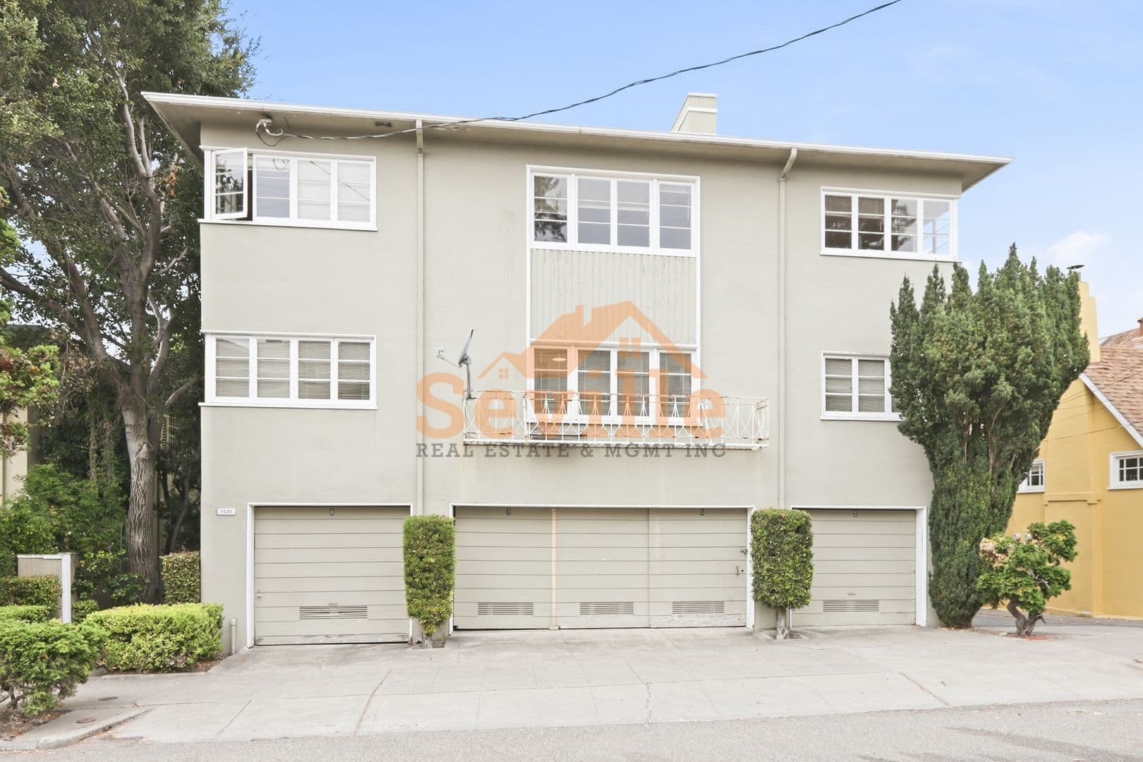 Berkeley Apartment: 1526 Arch Street