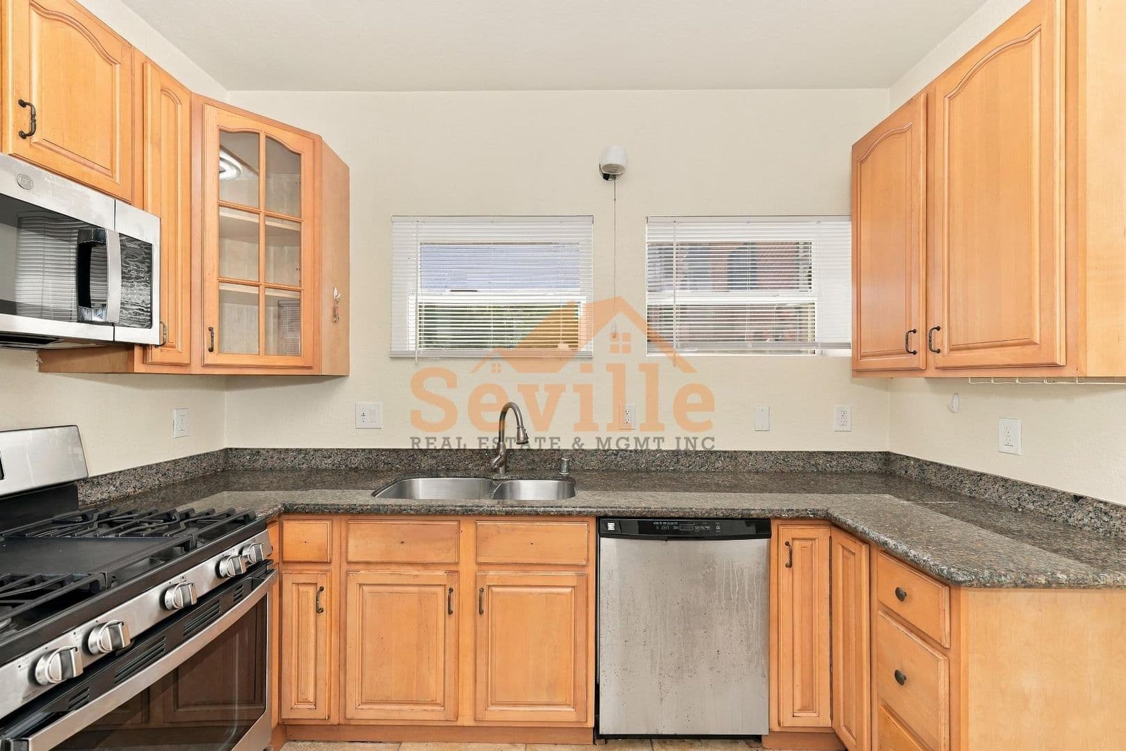 Oakland Condo: 619 22nd St