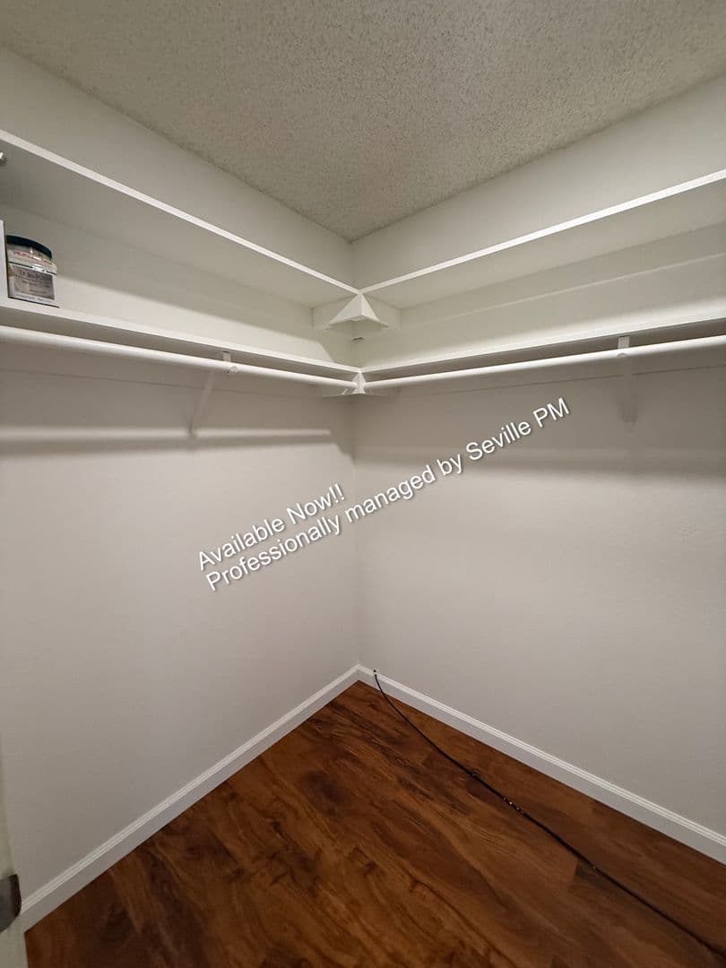 Alameda Townhome: 1175 Island Dr