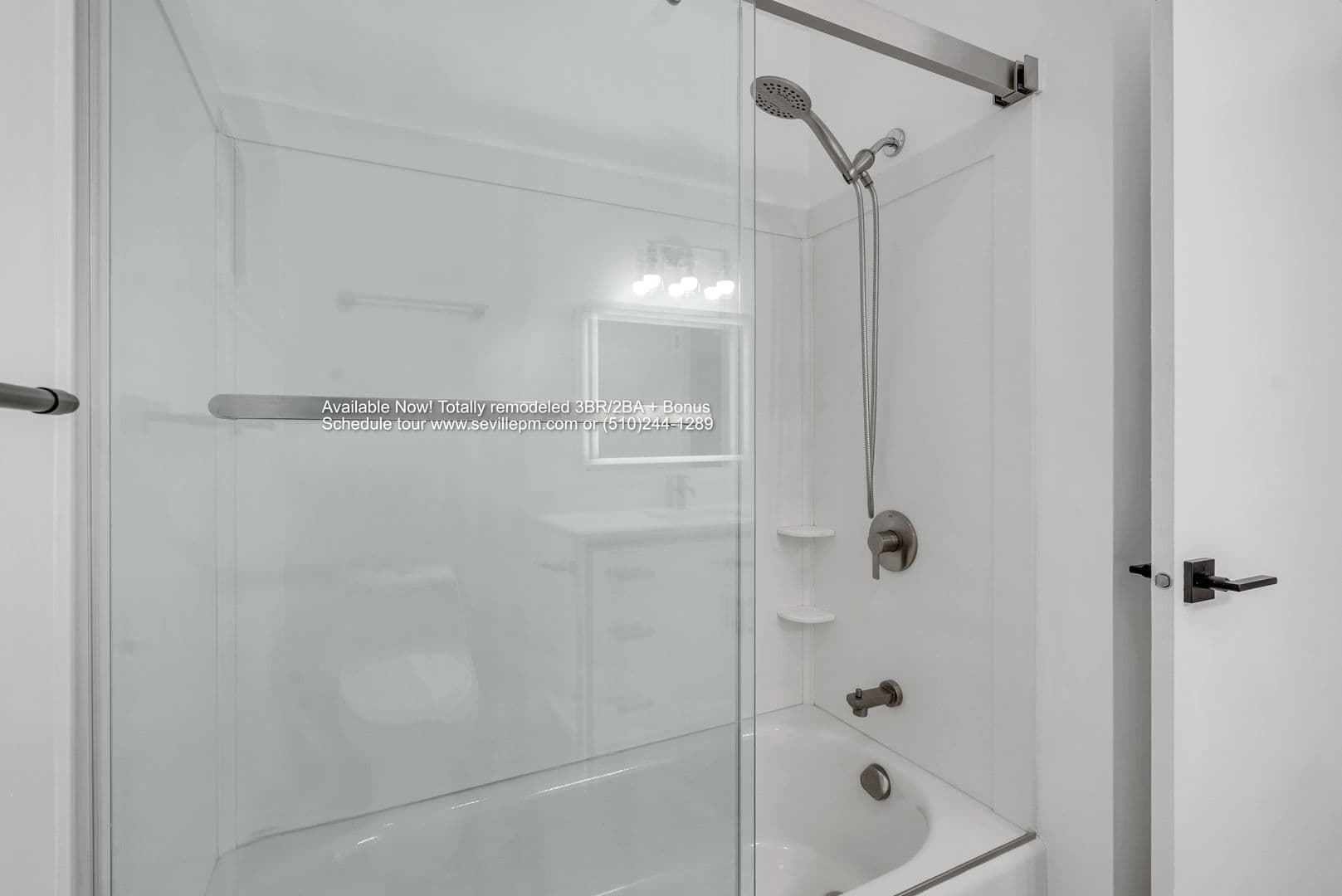 Oakland House: 5945 Girvin Dr