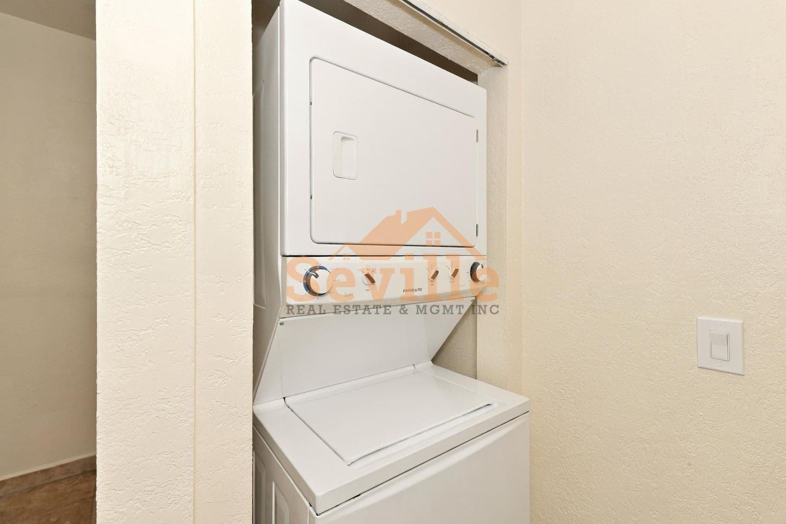 Oakland Condo: 619 22nd St