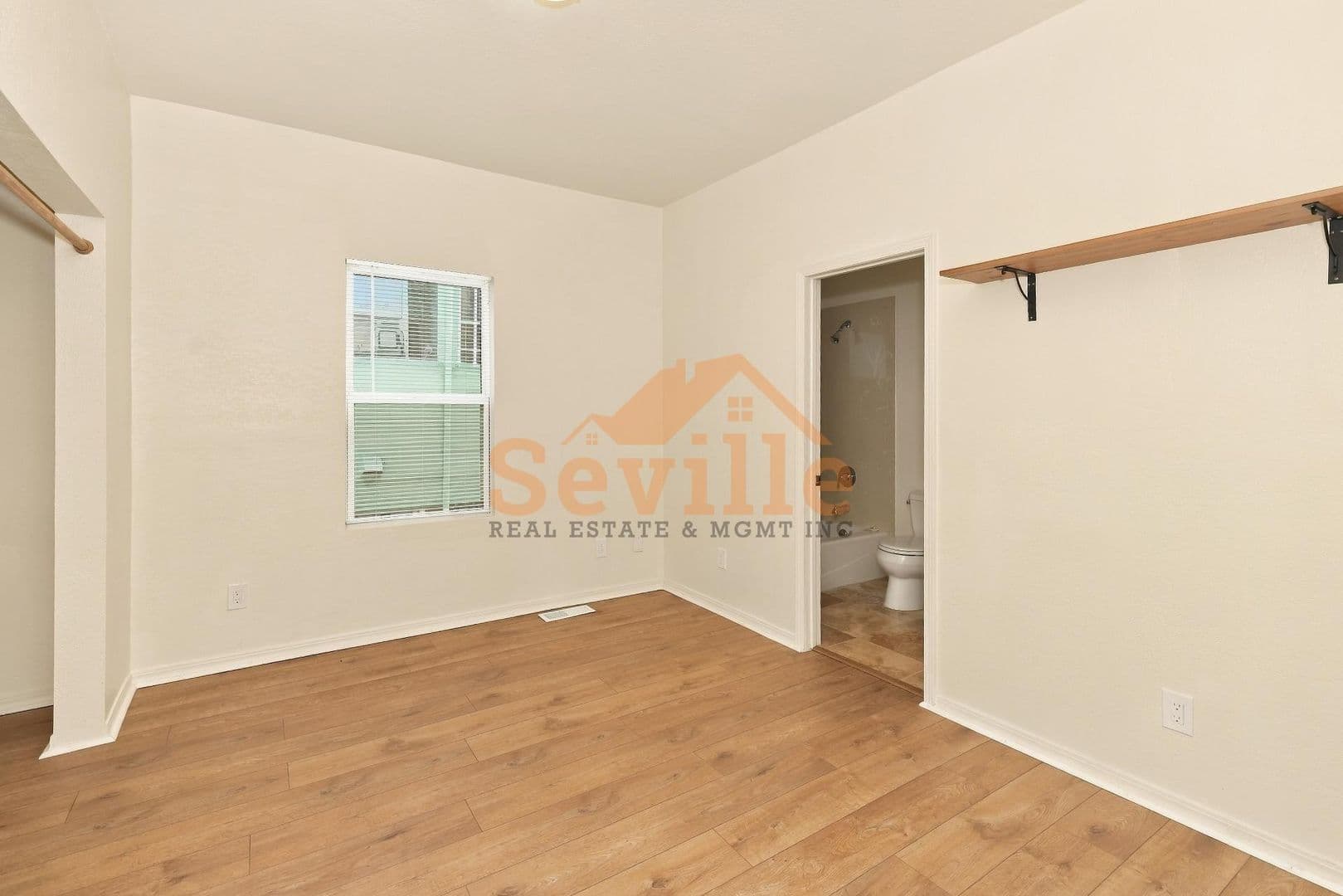 Oakland Condo: 619 22nd St