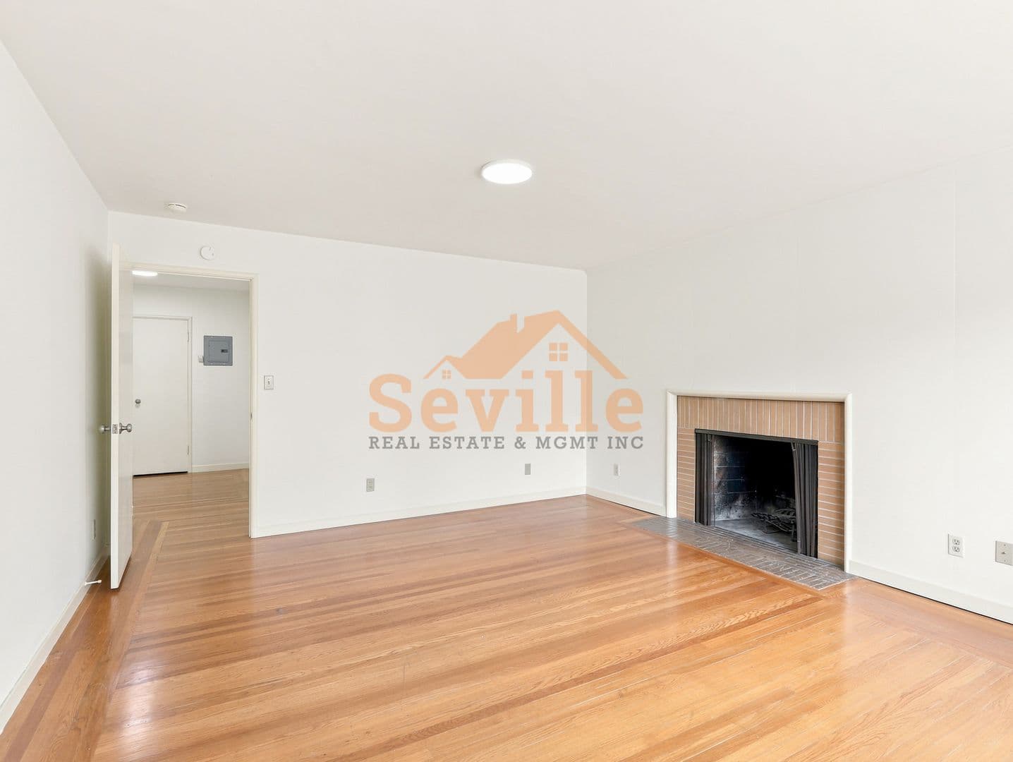 Berkeley Apartment: 1526 Arch Street