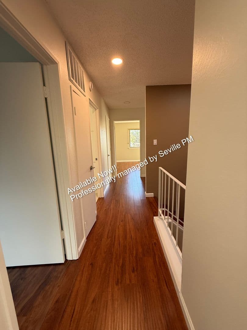 Alameda Townhome: 1175 Island Dr