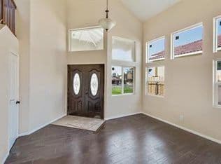 Fontana House: 15734 Grevillea Street