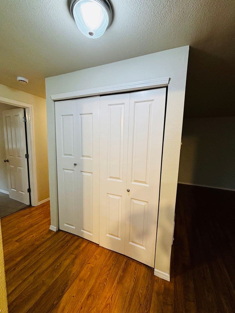Everett Condo: 1009 112th St SE