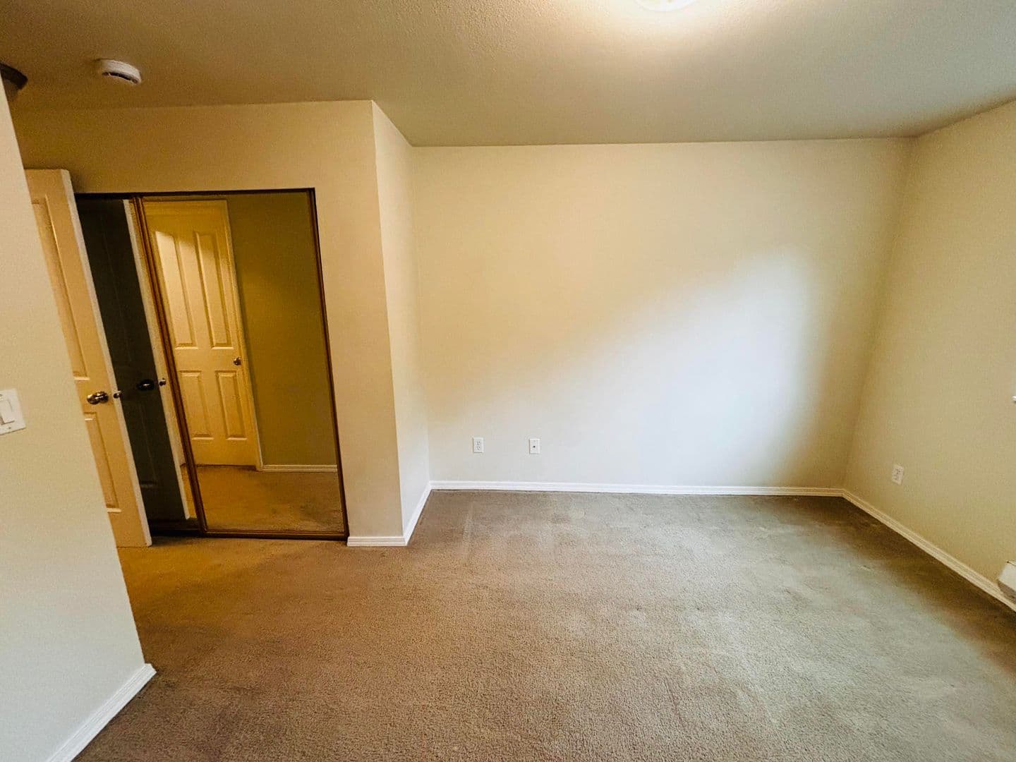 Everett Condo: 1009 112th St SE