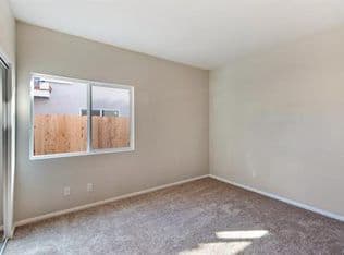 Fontana House: 15734 Grevillea Street