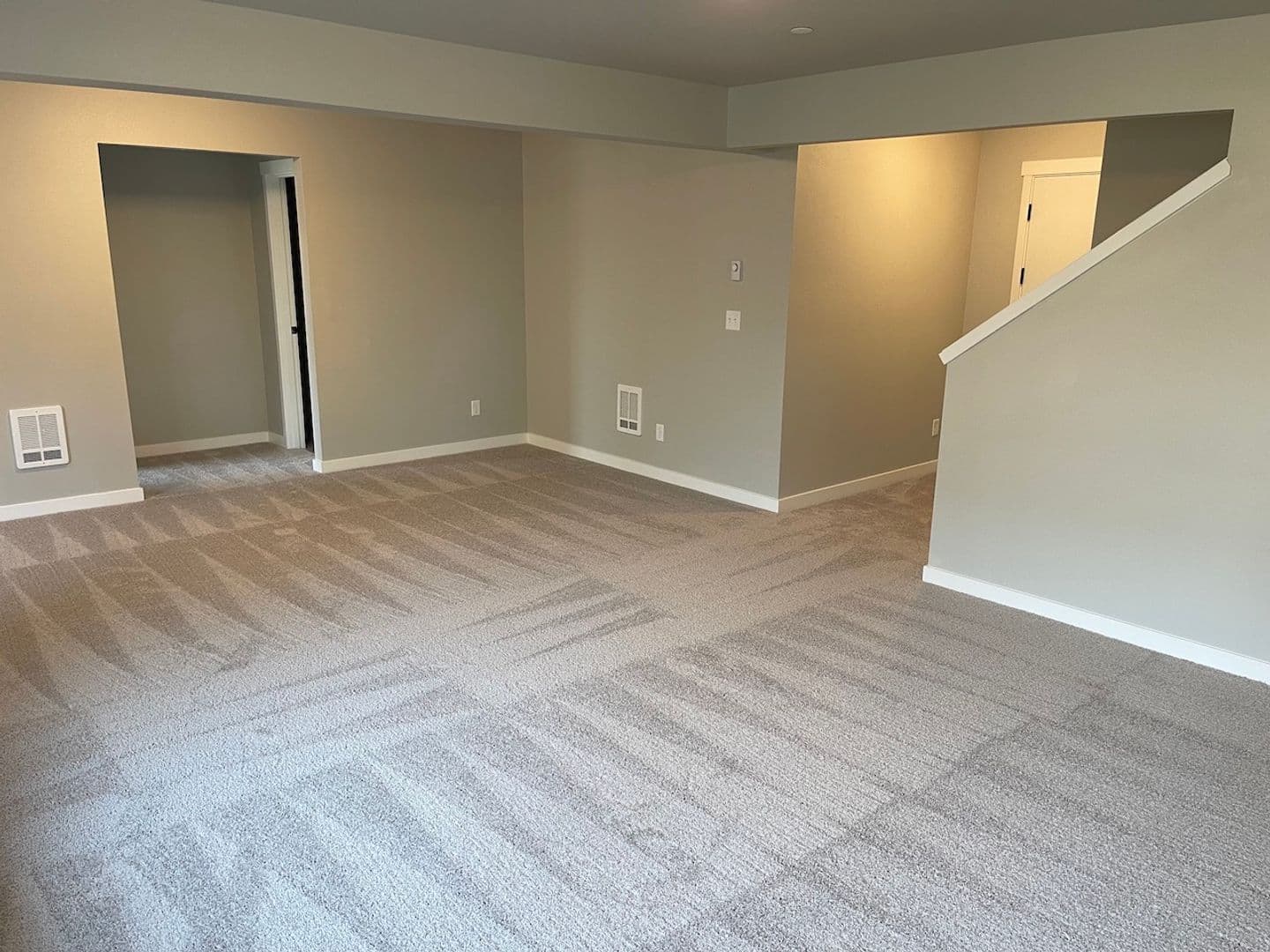 Marysville House: 8725 68th Pl NE