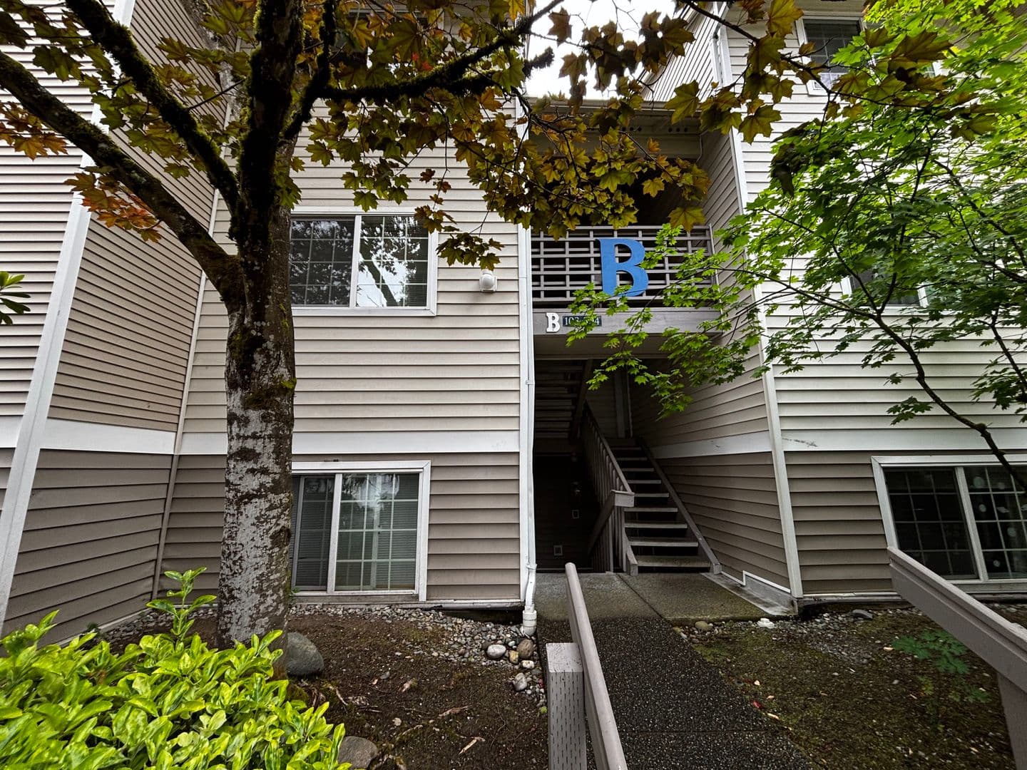Everett Condo: 1009 112th St SE