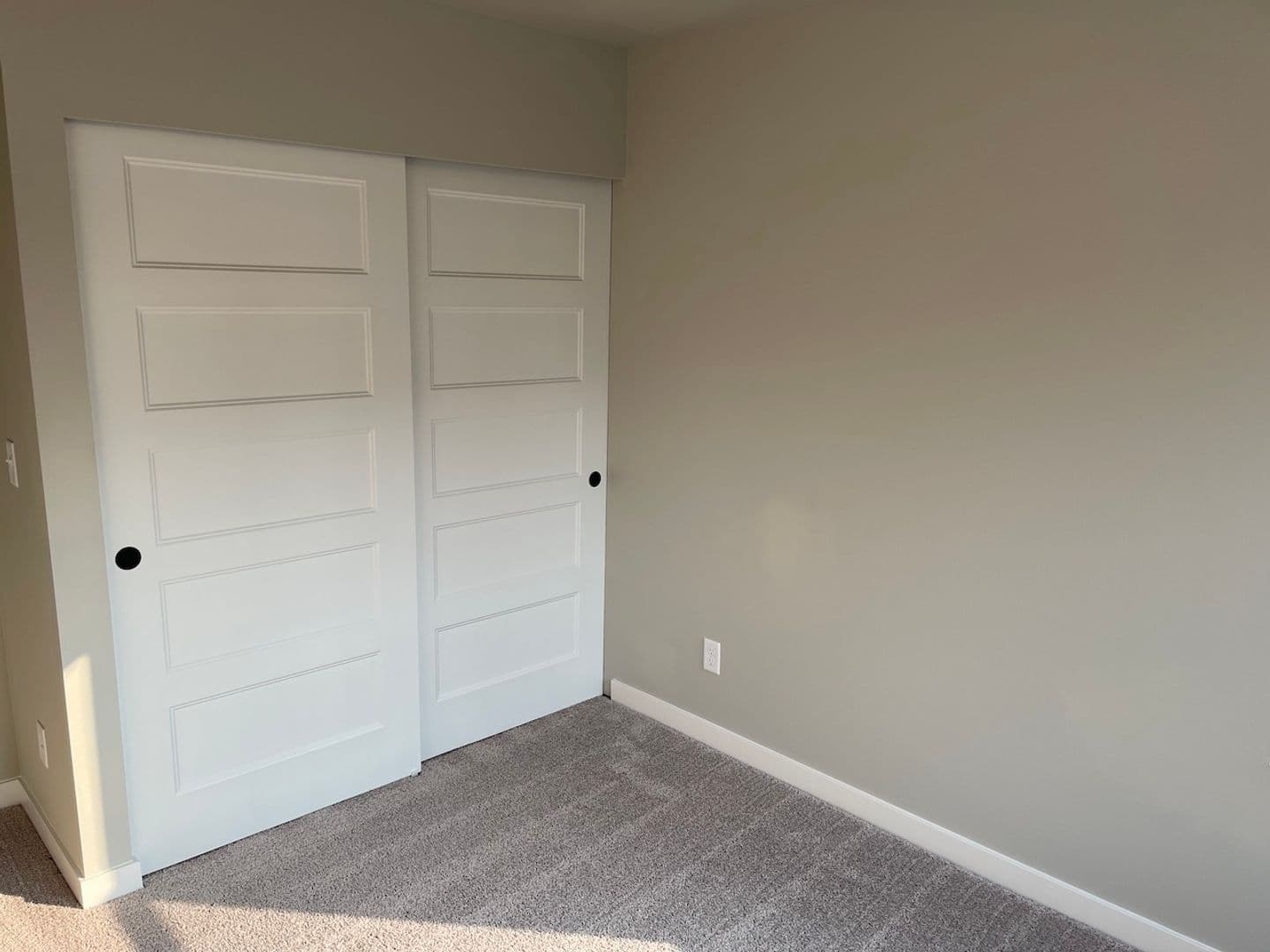 Marysville House: 8725 68th Pl NE