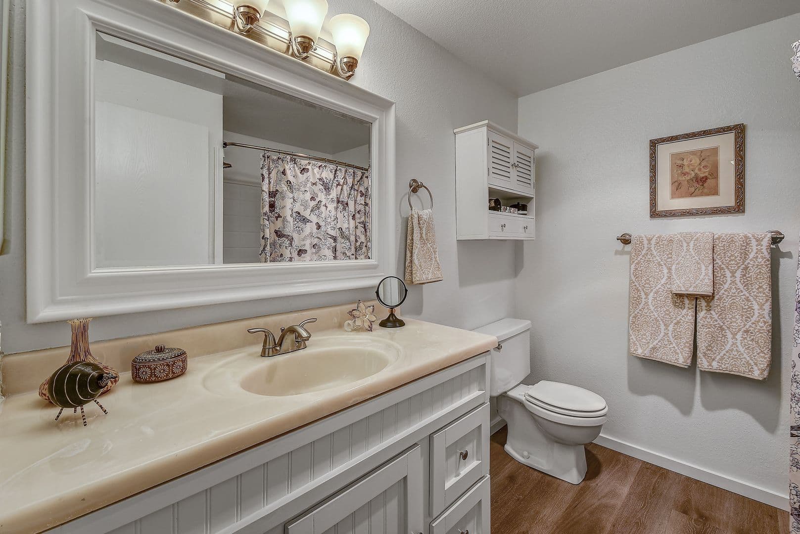 Kirkland House: 12505 NE 116th St. #A17