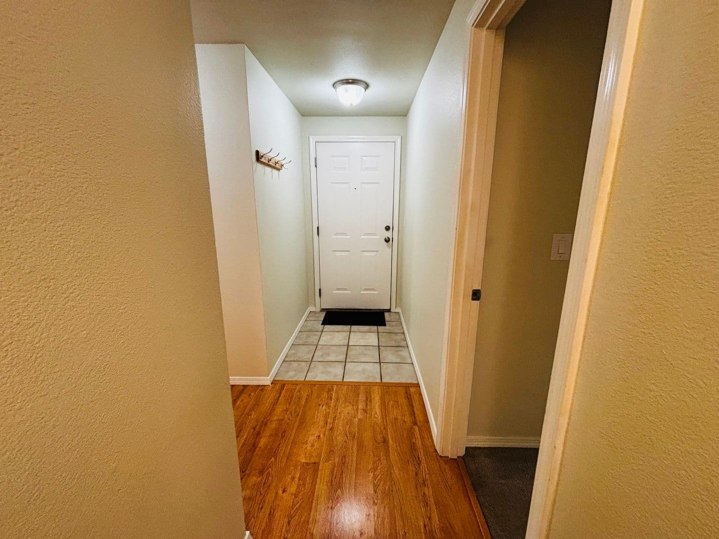 Everett Condo: 1009 112th St SE