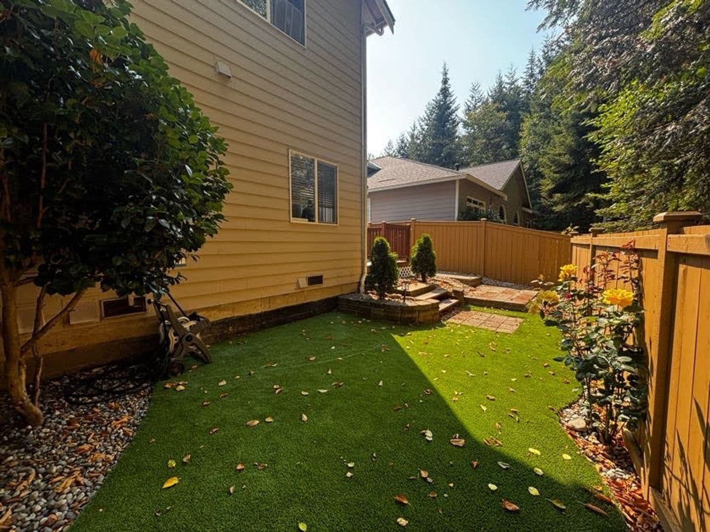 Edmonds House: 16221 49th Ave. W