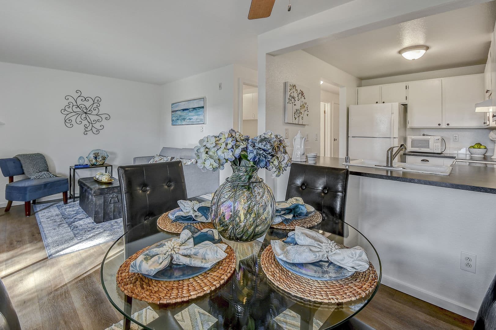Kirkland House: 12505 NE 116th St. #A17