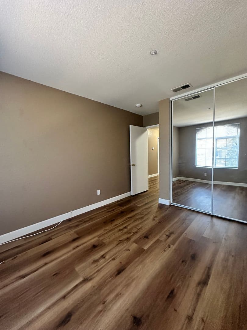 Fontana House: 14525 Saddlepeak Court