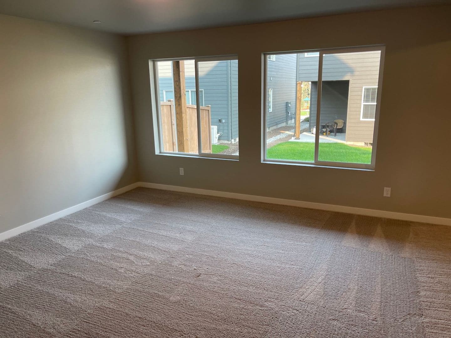 Marysville House: 8725 68th Pl NE