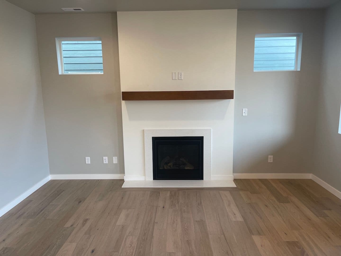 Marysville House: 8725 68th Pl NE