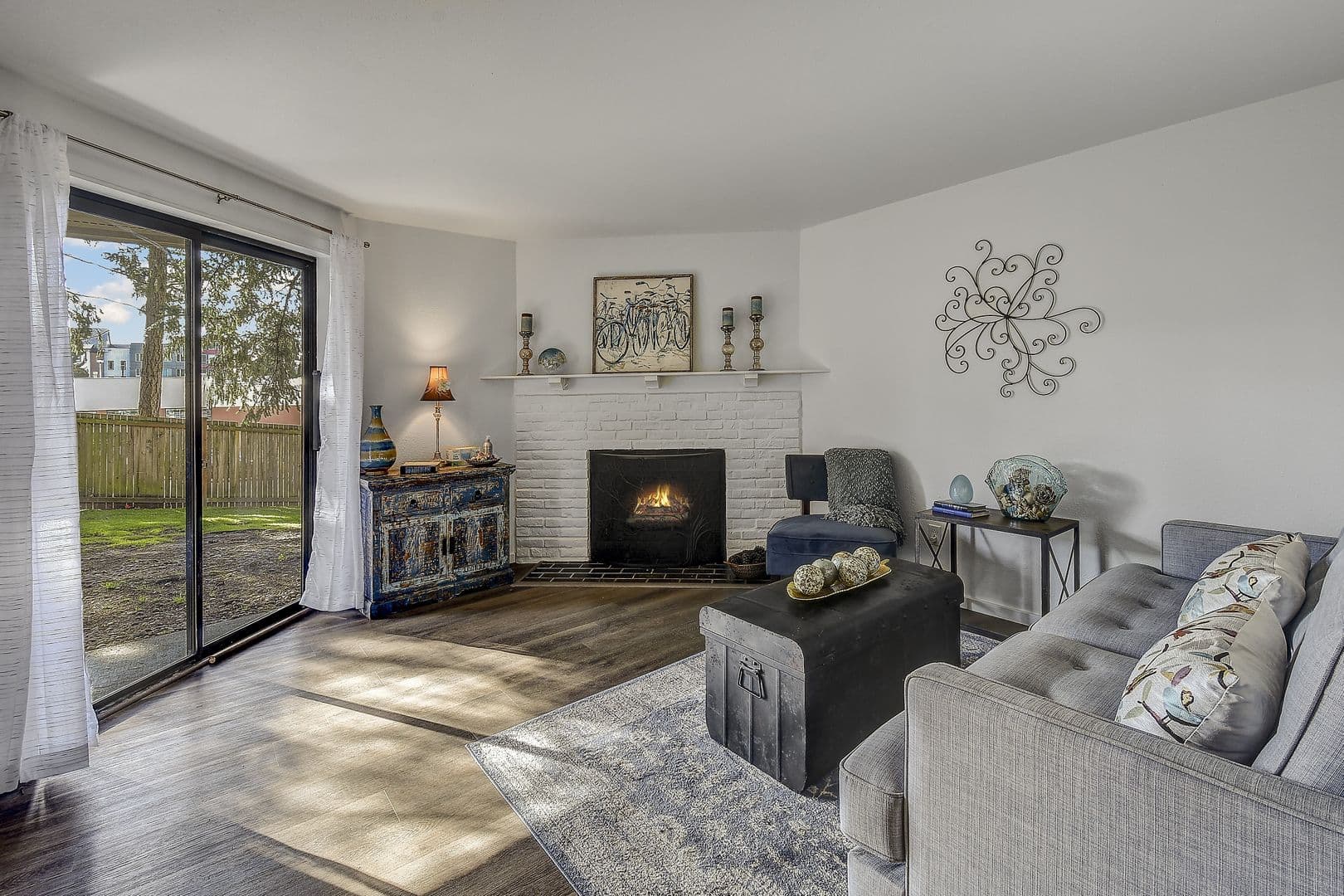 Kirkland House: 12505 NE 116th St. #A17