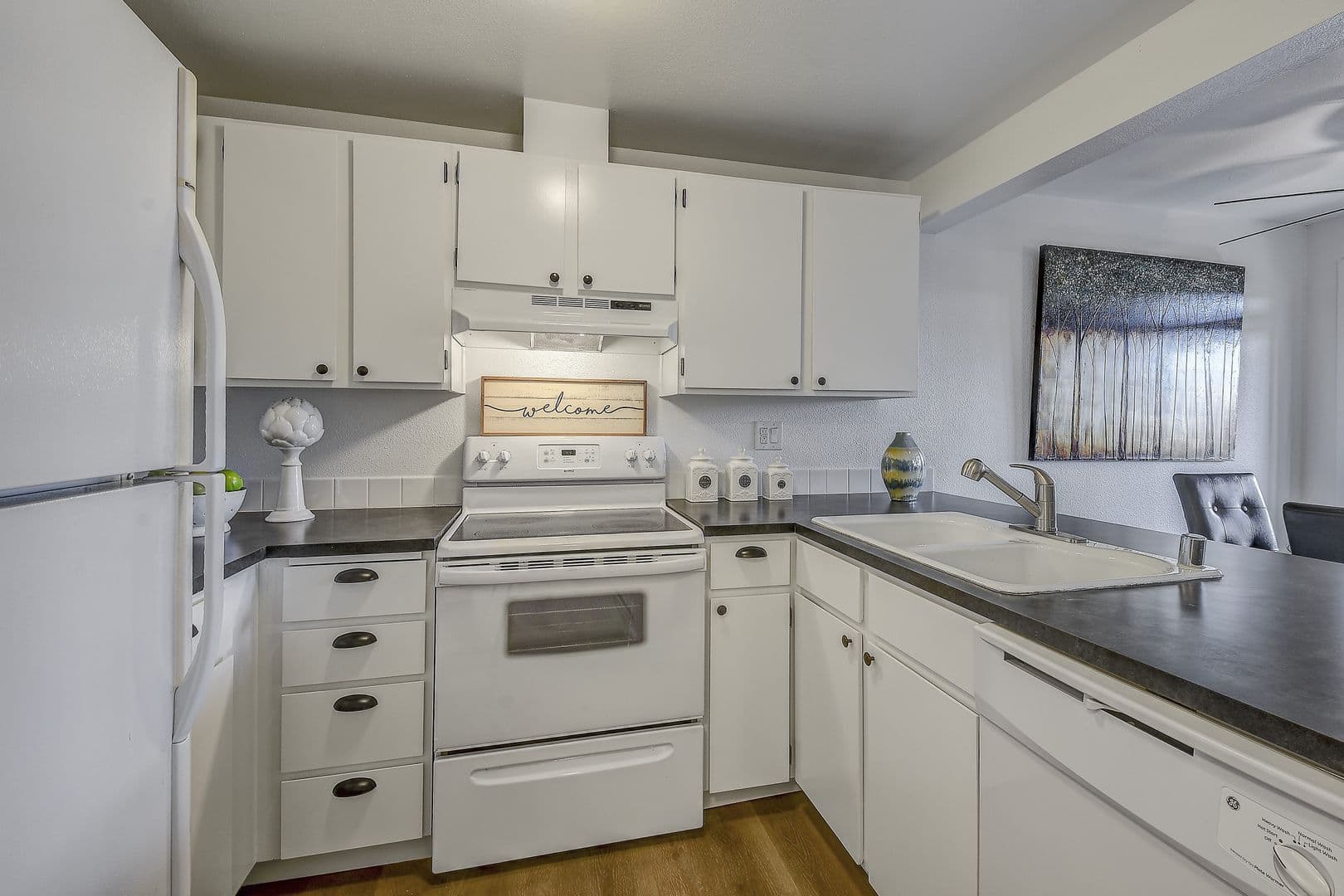 Kirkland House: 12505 NE 116th St. #A17