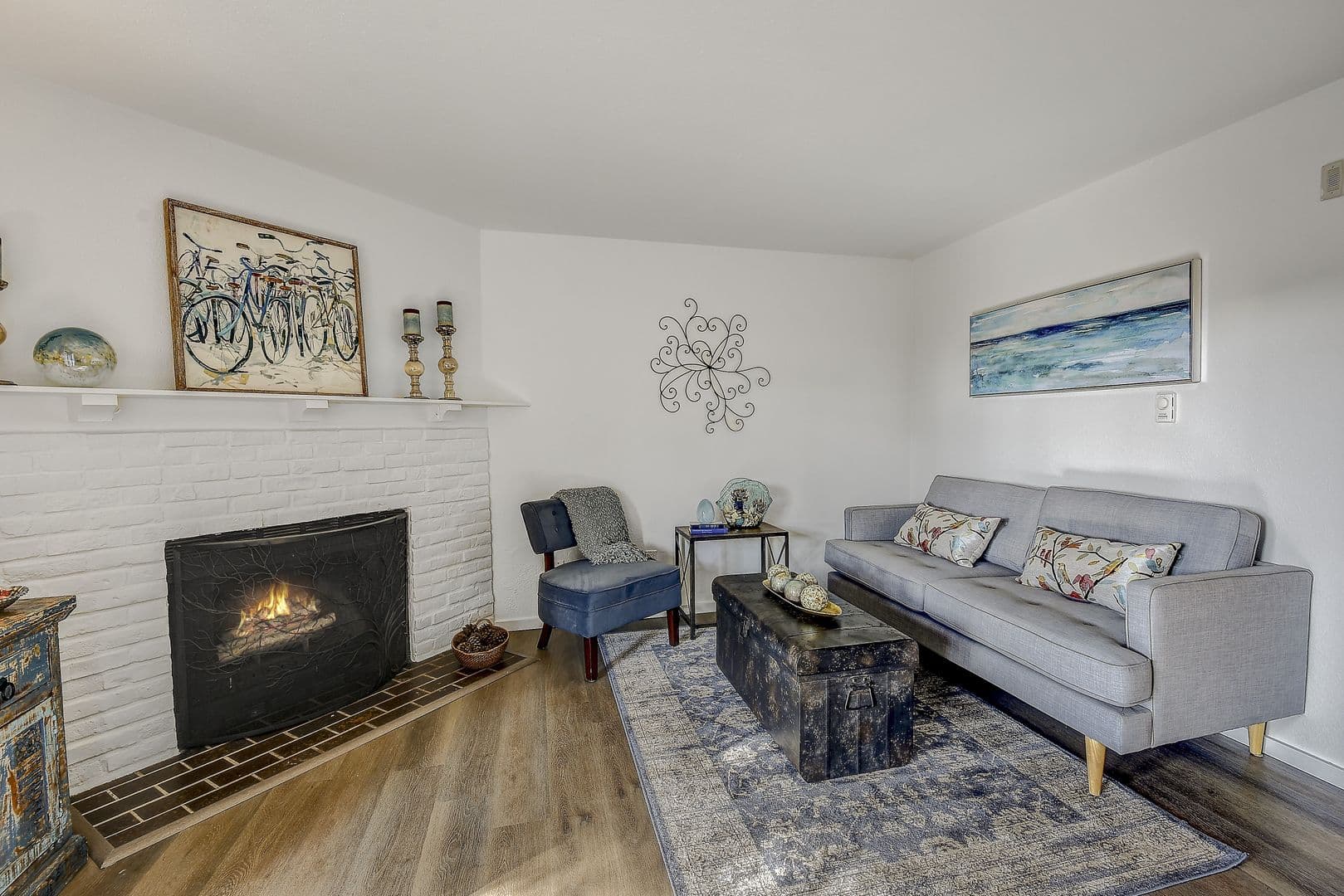 Kirkland House: 12505 NE 116th St. #A17