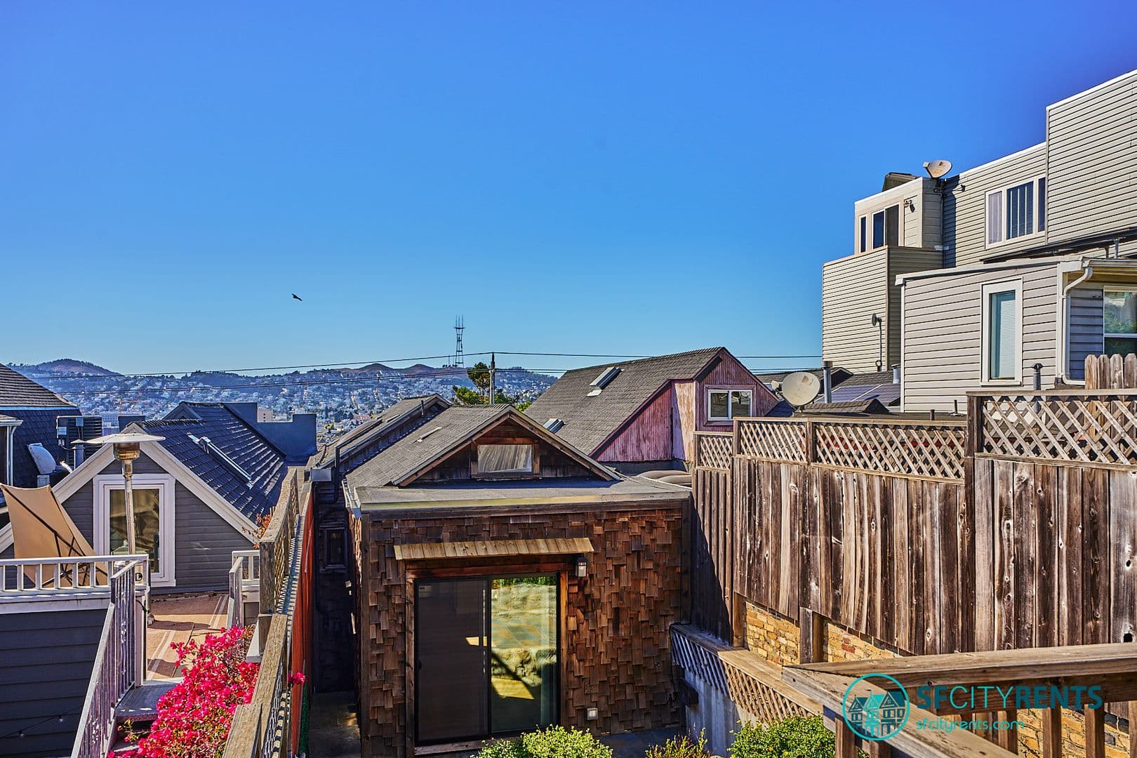San Francisco House: 1387 De Haro St.