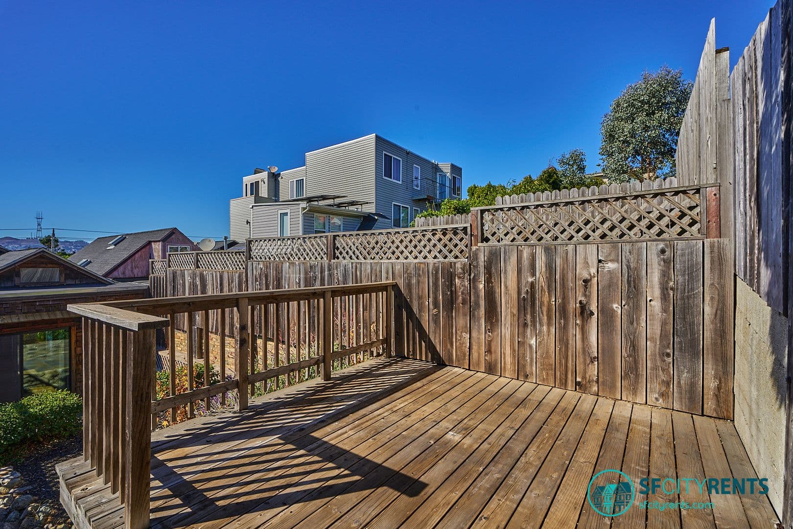 San Francisco House: 1387 De Haro St.