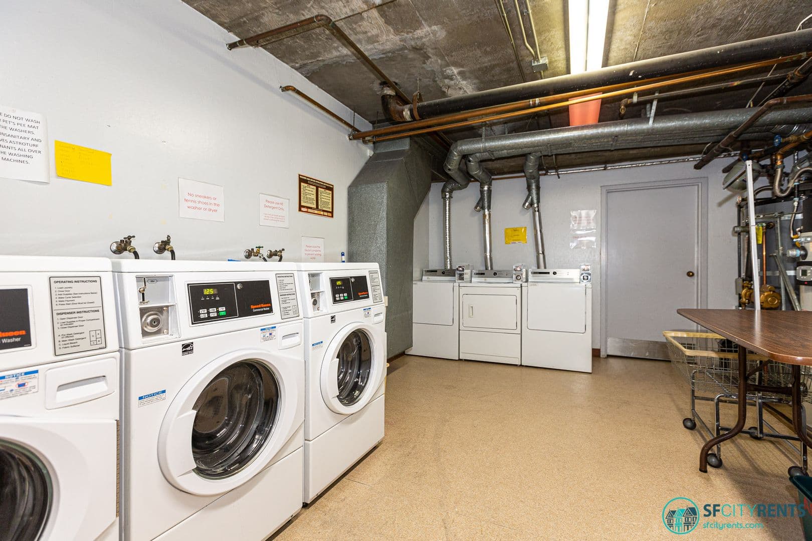 San Francisco Apartment: 1350 California St. #104