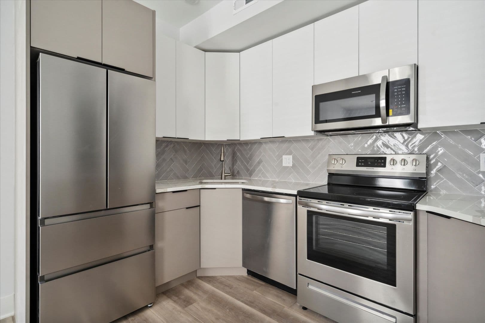 Philadelphia Apartment: 746 N 40TH ST
