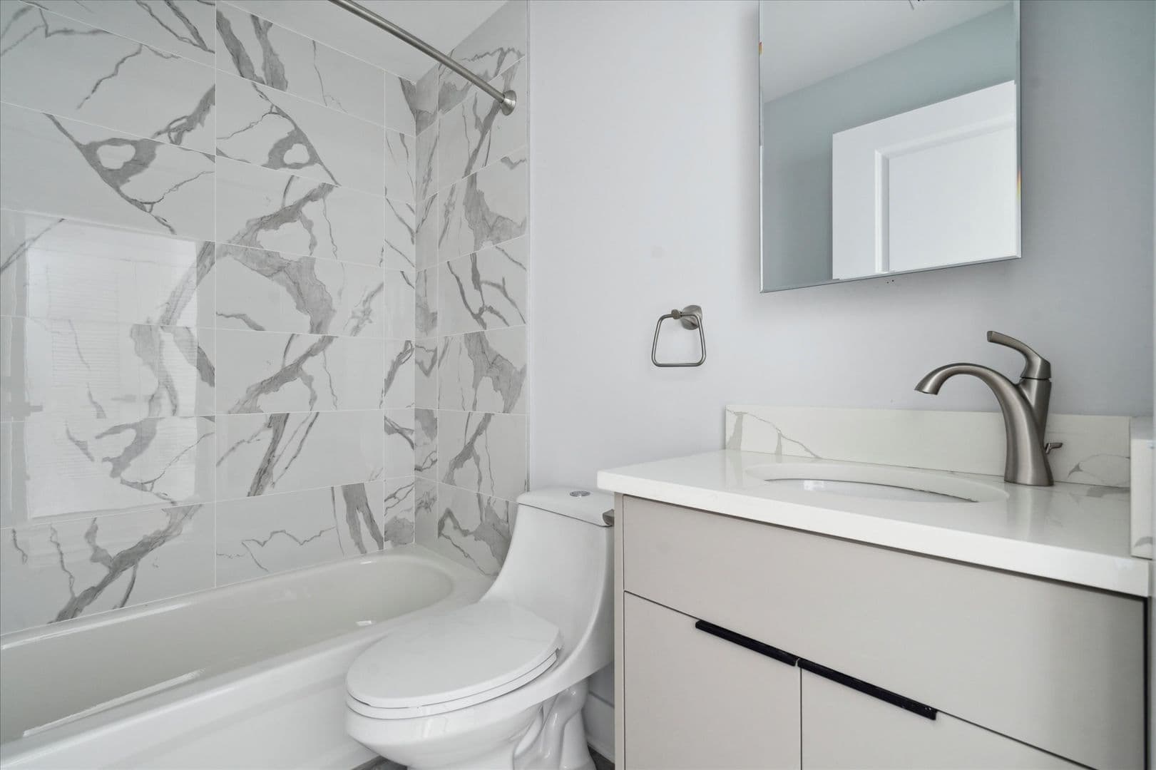 Philadelphia Apartment: 746 N 40TH ST